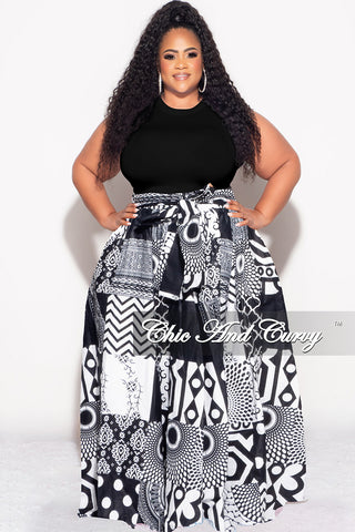 Final Sale Plus Size High Waist Maxi Skirt with Tie in Black and White Design Print