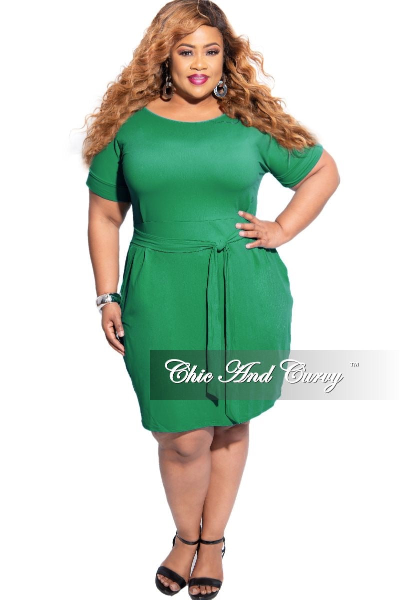 Final Sale Plus Size Rolled Sleeve Tie Dress in Kelly Green Final Sale Plus Size Rolled Sleeve Tie Dress in Kelly Green
