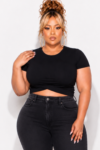 Final Sale Plus Size Twist Cropped T-Shirt in Black