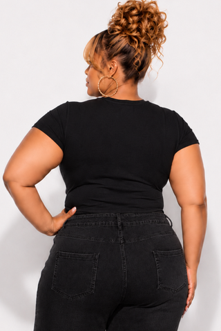 Final Sale Plus Size Twist Cropped T-Shirt in Black