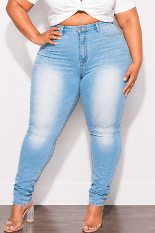 Final Sale Plus Size Jeans in Light Blue Denim