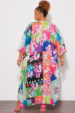 Final Sale Plus Size 2pc Set Jersey Cocoon Satin Duster & Shorts in Multi Color Design Print