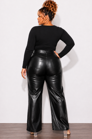Final Sale Plus Size Ribbed Cut Out Top in Black