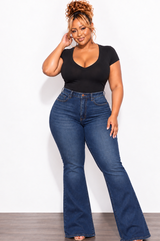 Final Sale Plus Size V-Neck T-Shirt in Black