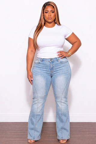 Final Sale Plus Size Fitted Mid Rise Flare Jeans In Light Wash Denim