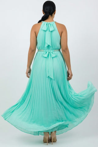 Final Sale Plus Size Sleeveless Chiffon  Chain Halter Neck Maxi Dress in Mint