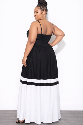 Final Sale Plus Size Poplin Color Block Maxi Dress Black and White