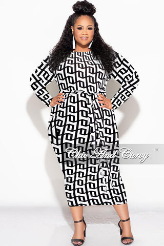 Final Sale Plus Size BodyCon Dress in Black and White Design Print