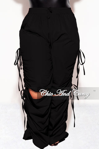 Final Sale Plus Size Cargo Pants in Black