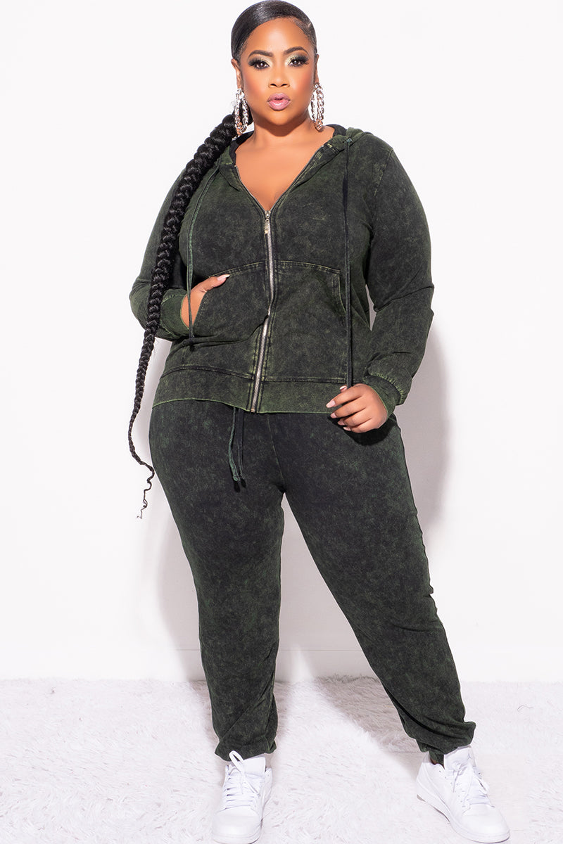 Final Sale Plus Size 2-Pc Set in Army Green