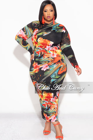 Final Sale Plus Size Reversible Bodycon Dress in Black Floral Print