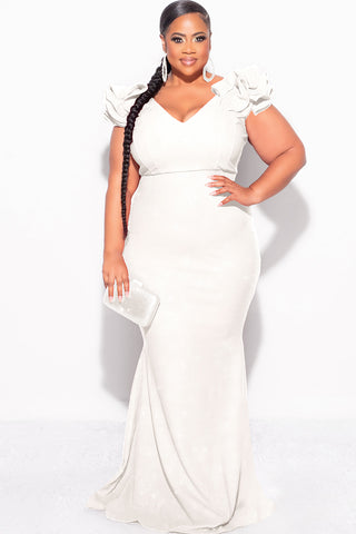 Final Sale Plus Size Gown with Layered Sleeves in Ivory (Non-Glitter Fabric)