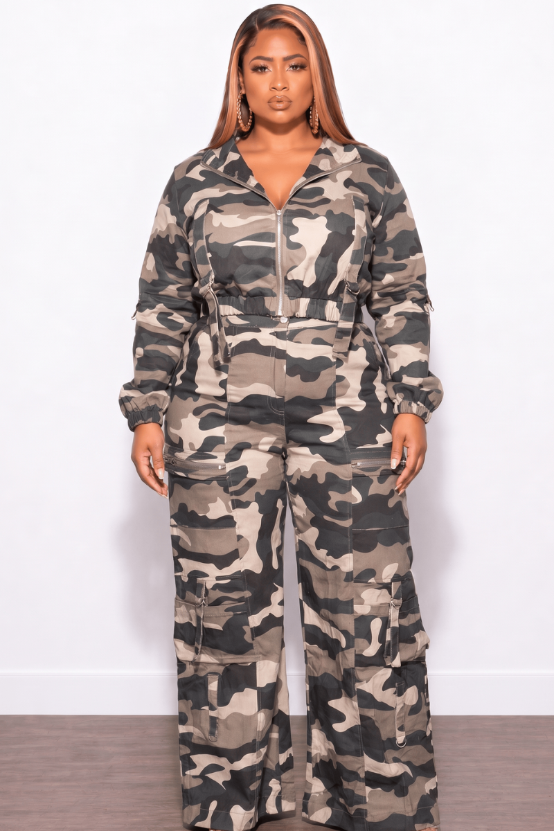 Final Sale Plus Size Zip Up Crop Cargo Jacket & Jeans Set in Camouflage