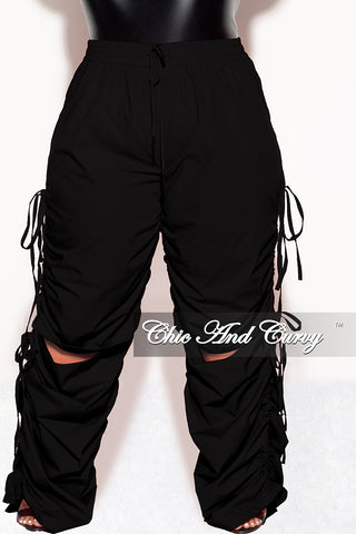 Final Sale Plus Size Cargo Pants in Black