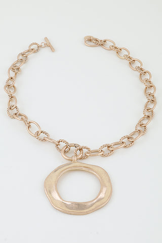 Final Sale Hammered Loop Link Chain Necklace in Gold