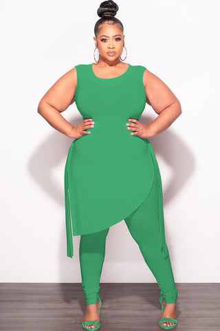 Final Sale Plus Size 2pc Sleeveless Top and Pants Set in Green