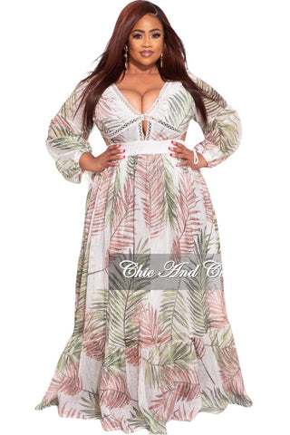 Final Sale Plus Size Maxi Dress with Side Cutouts & V-Neck in Palm Print
