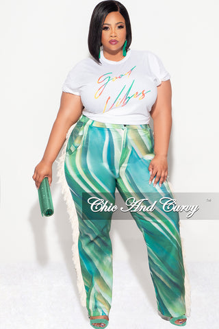 Final Sale Plus Size "Good Vibes" Graphic T-Shirt