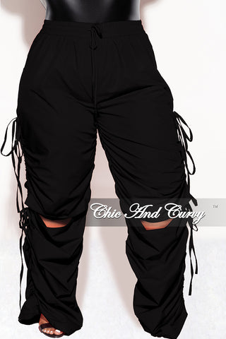 Final Sale Plus Size Cargo Pants in Black