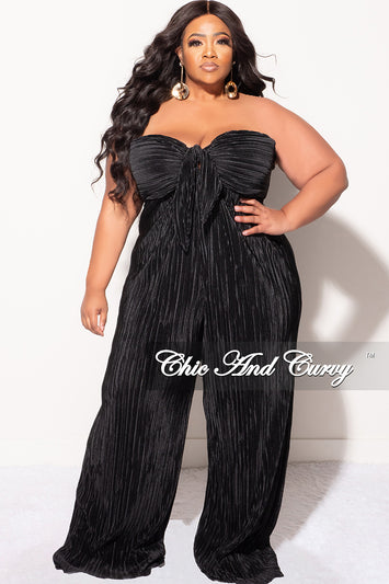 Pool Chic – Chic And Curvy