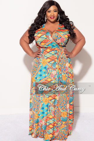 Final Sale Plus Size Faux Wrap Short Sleeve Maxi Dress with Slit in Multi Color Design Print