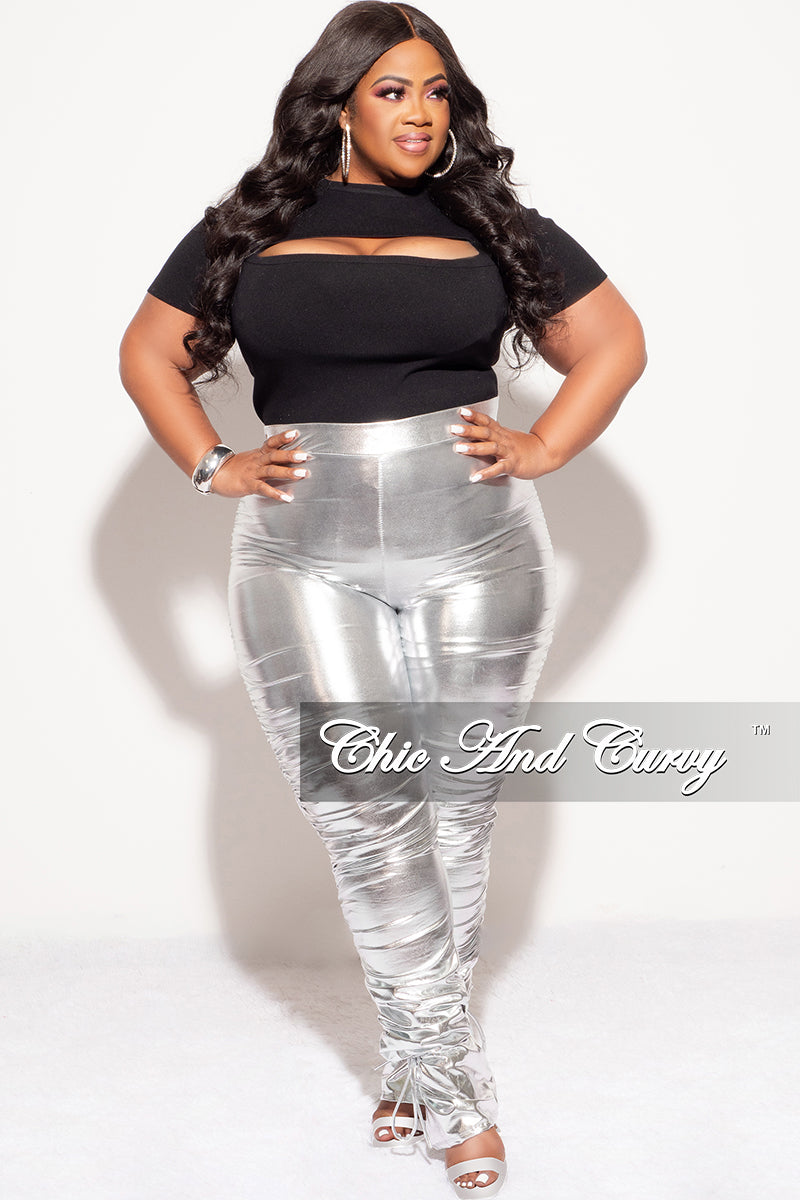 Final Sale Plus Size Top with Cutout in Black