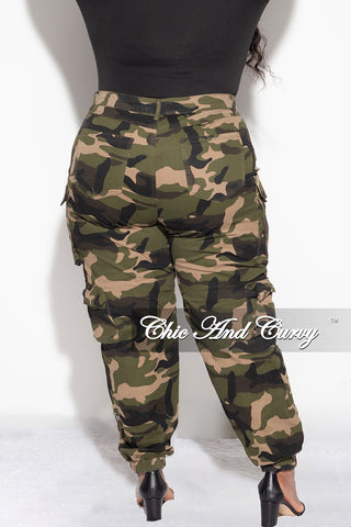 Final Sale Plus Size Cargo Pants in Camouflage Print