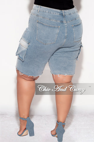 Final Sale Plus Size Cargo Short in Denim