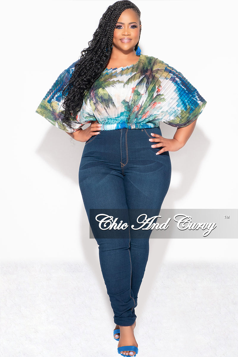 Final Sale Plus Size Sheer Pleated Top in Tropical Print