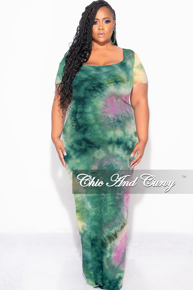 Final Sale Plus Size Short Sleeve Deep Scoop Neck Maxi Dress in Green, Chic And Curvy Final Sale Plus Size Short Sleeve Deep Scoop Neck Maxi Dress in Green, Chic And Curvy