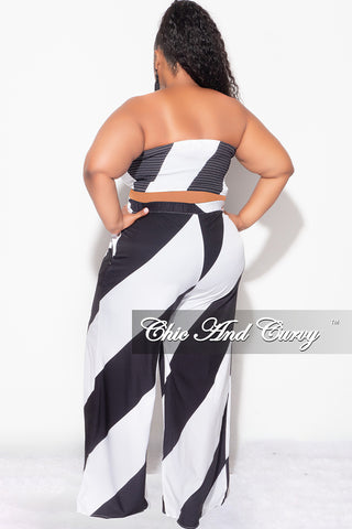 Final Sale Plus Size 2pc Bra Top and Pants Set Black and White Design Print