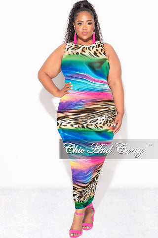 Final Sale Plus Size Sleeveless Ruched Dress In Multi Color Print