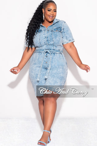 Final Sale Plus Size Collar Button Up Romper in Light Acid Wash