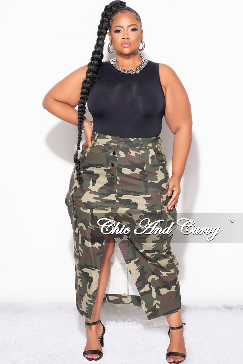 Final Sale Plus Size Cargo Skirt with Front Slit in Camouflage Print