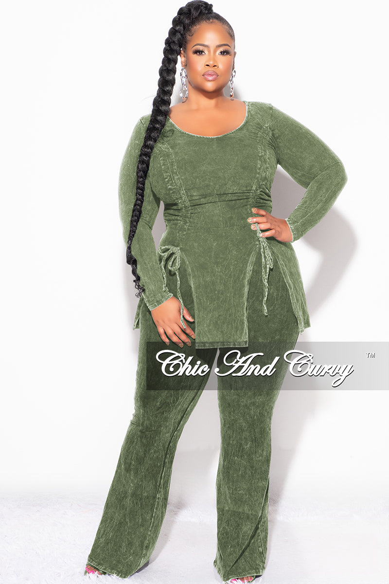 Final Sale Plus Size 2pc Ruched Drawstring Double Slit Top and Pants Set in Green