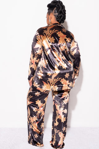 Final Sale Plus Size 2pc Silky Velvet Lounge Set in Black Floral Print
