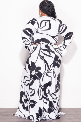 Plus Size Long Sleeve Faux Wrap Long Dress with Bottom Slit in Black & White Print