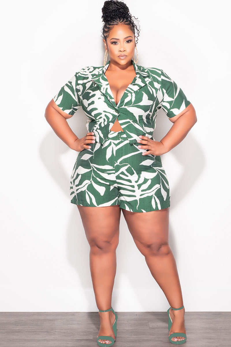 Final Sale Plus Size 2pc Collar Button Up Top and Shorts Set in Green and White Palm Print