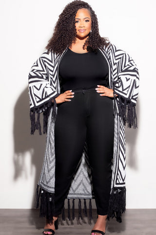 Final Sale Plus Size Knitted Cardigan with Bottom Tassels in Black and White Design Print