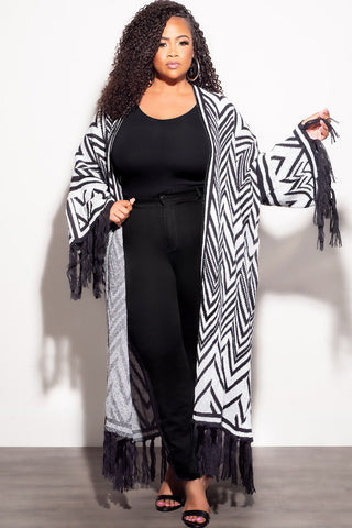 Final Sale Plus Size Knitted Cardigan with Bottom Tassels in Black and White Design Print