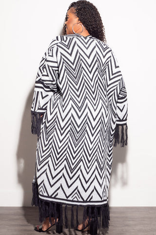 Final Sale Plus Size Knitted Cardigan with Bottom Tassels in Black and White Design Print