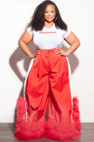 Final Sale Plus Size "Demure" Graphic Top in White and Red