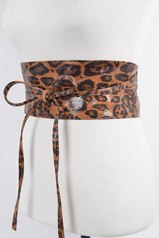 Final Sale Faux Leather Waist Tie Belt in Animal Print