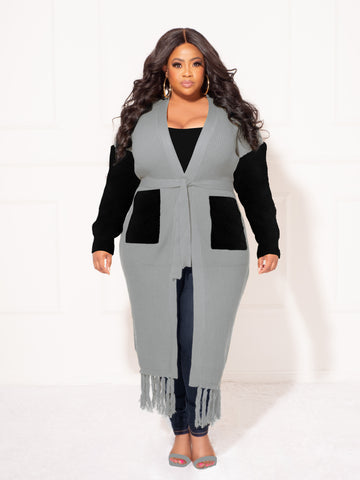 Final Sale Plus Size Duster in Grey with Black Chenille Pockets and 1/2 Sleeves