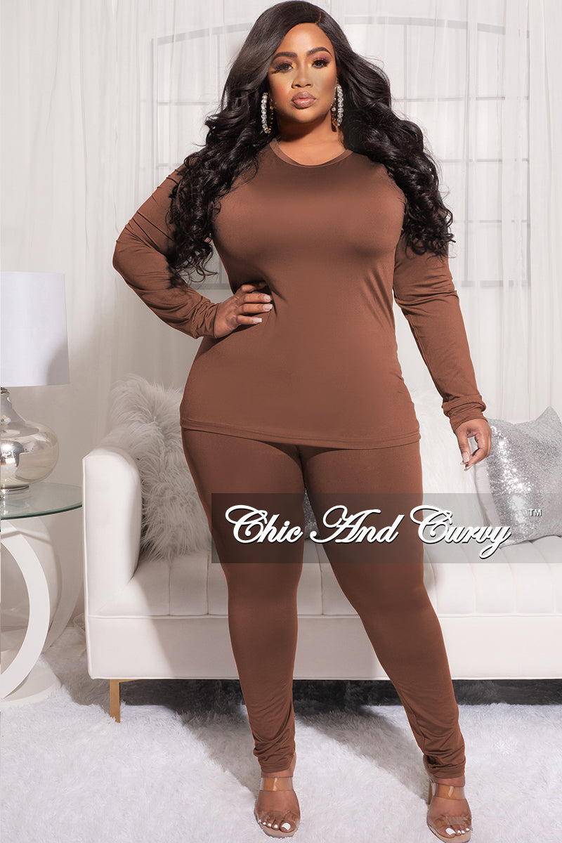 Final Sale Plus Size 2-Piece Top and Pants in Coffee