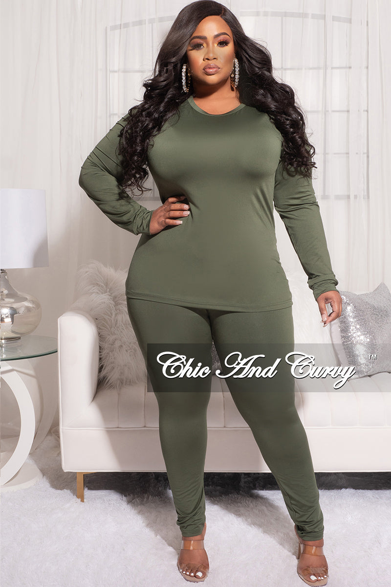 Final Sale Plus Size 2-Piece Top and Pants in Olive Green
