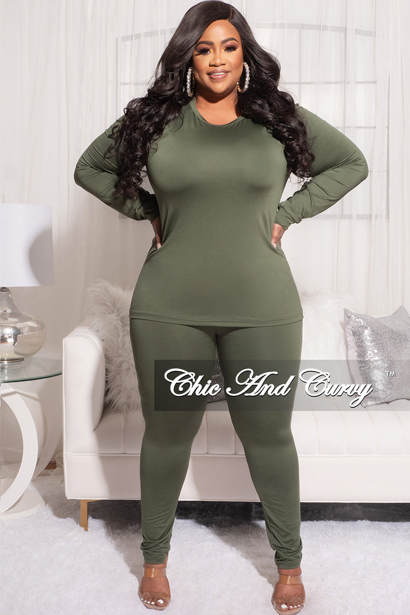 Final Sale Plus Size 2-Piece Top and Pants in Olive Green