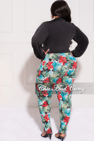 Final Sale Plus Size 2pc Top and Pants Set in Black Multi Color Print