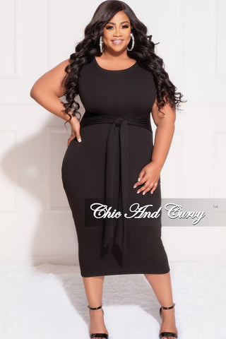 Final Sale Plus Size Light Ribbed Sleeves Shoulder Pad Midi Dress with Waist Tie in Black