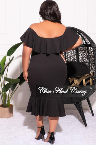 Final Sale Plus Size Off the Shoulder Ruffle Dress in Black